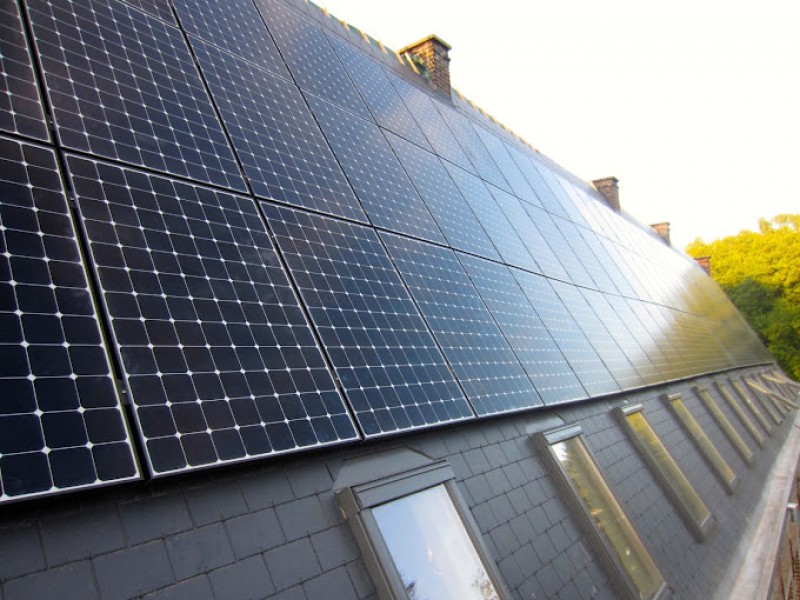 Installation de panneaux solaires à Paris