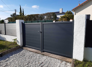 Portail, portillon en bois, PVC ou alu à Paris