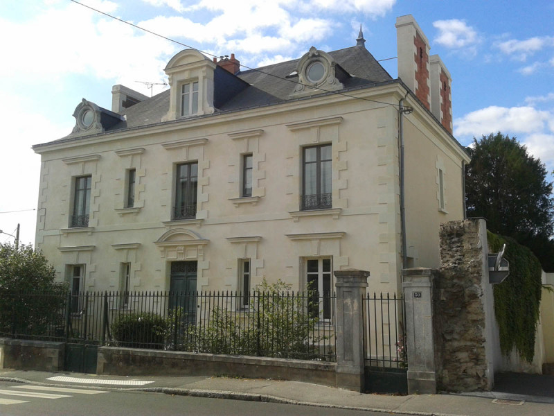 Rénovation d'une façade en pierre à Caen