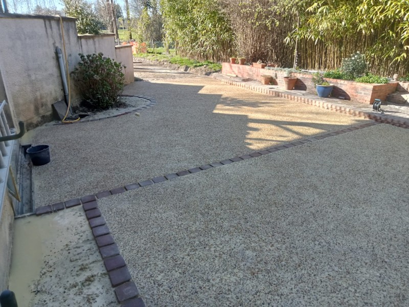 Réalisation de sol en béton désactivé en Haute-Vienne