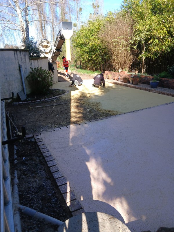 Réalisation de sol en béton désactivé en Haute-Vienne