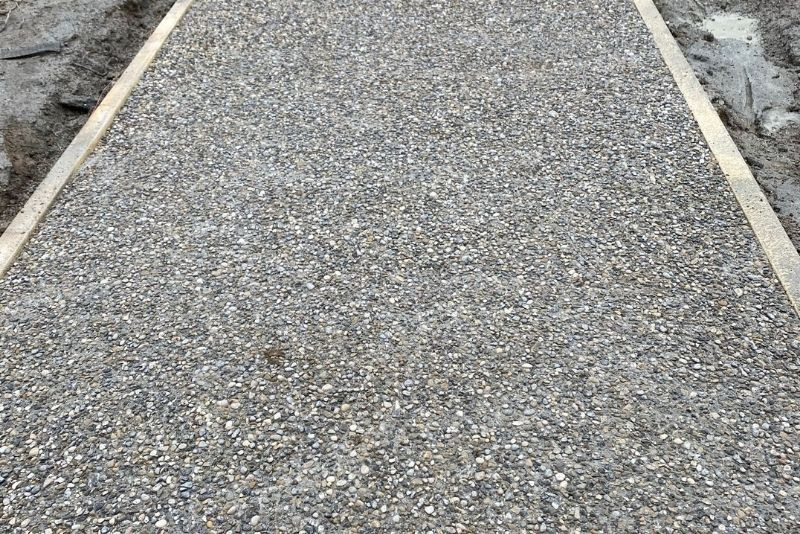 Sol en béton désactivé à Lamure-sur-Azergues