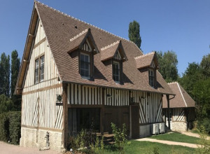 Constructeur maison à pans de bois à Paris