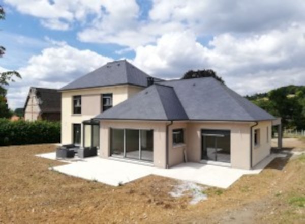 Construction de maison traditionnelle et contemporaine à Bisten-en-Lorraine (57)