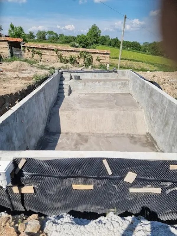 Création de votre piscine béton à Veauche (42)