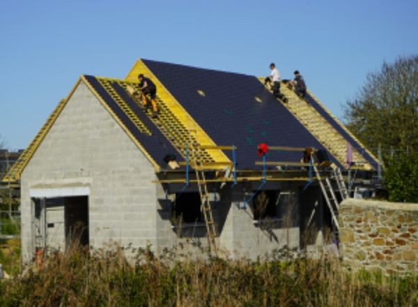 Couverture sur construction neuve à Raimbeaucourt à Raimbeaucourt