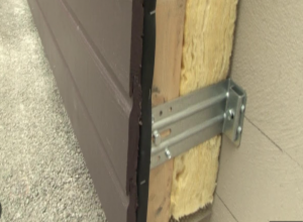 Isolation extérieure avec finition bardage bois à Mœuvres