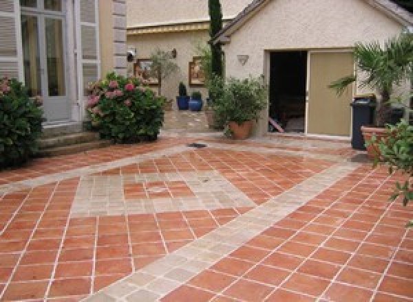 Terrasse carrelée à Havrincourt