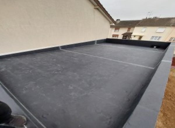 &Eacute;tanch&eacute;it&eacute; des &eacute;vacuations sur toiture EPDM &agrave; Mirabel