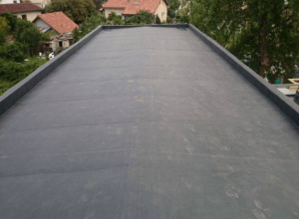 EPDM pour une meilleure imperméabilisation à Le Pin
