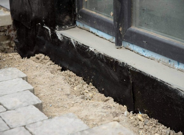 Etanchéité de soubassement et des murs enterrés à Mane à Mane