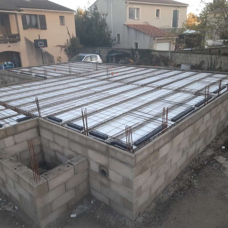  gros œuvre située à Annot