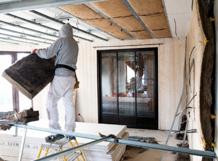 L'isolation des faux-plafonds à Manosque : performance thermique et confort acoustique