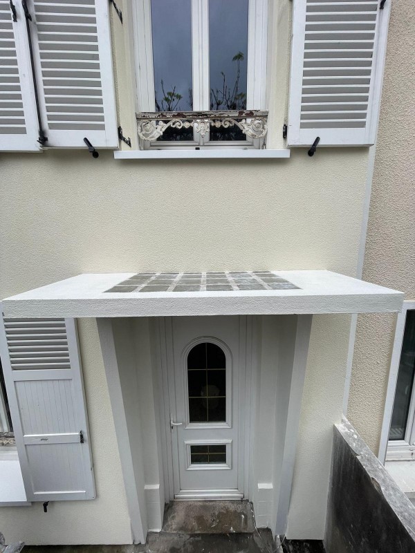 Réalisation d'une isolation extérieure (ITE) d'une maison à Athis-Mons