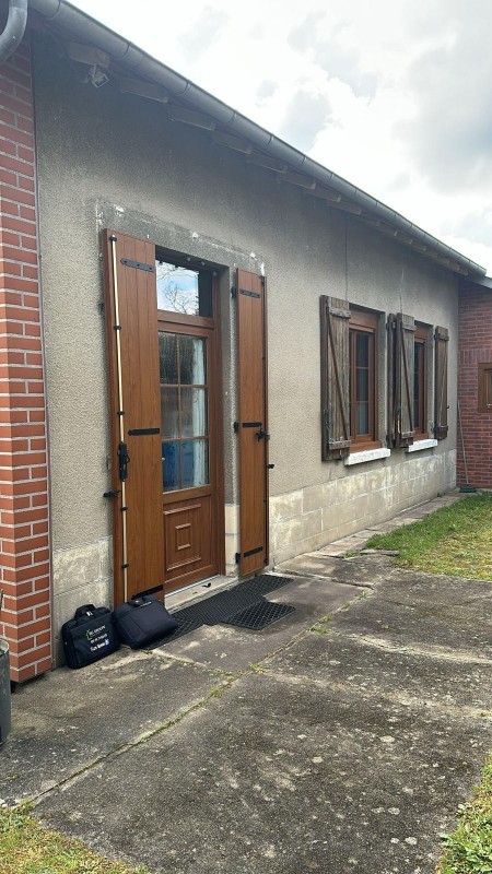 Réalisation d'une isolation extérieure (ITE) d'une maison à Rambouillet