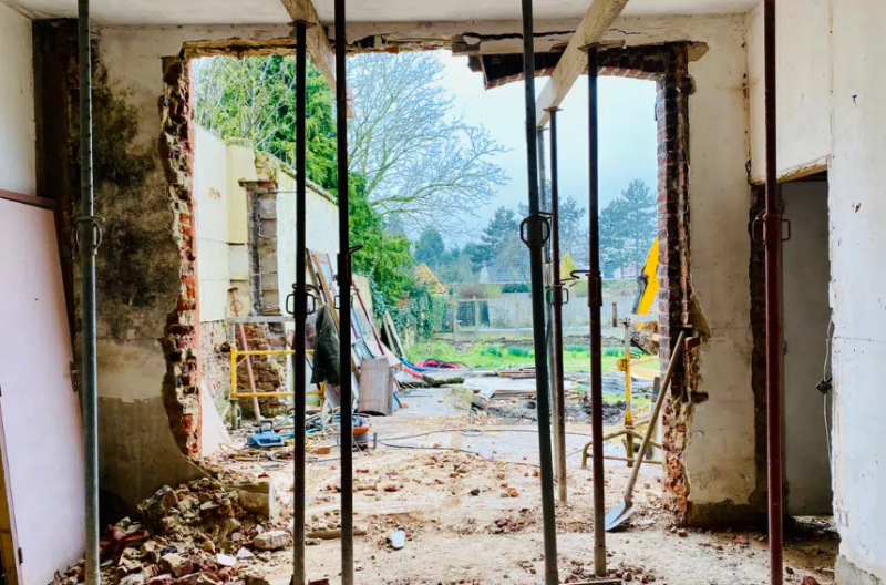 Ouverture de mur porteur à Château-Renault