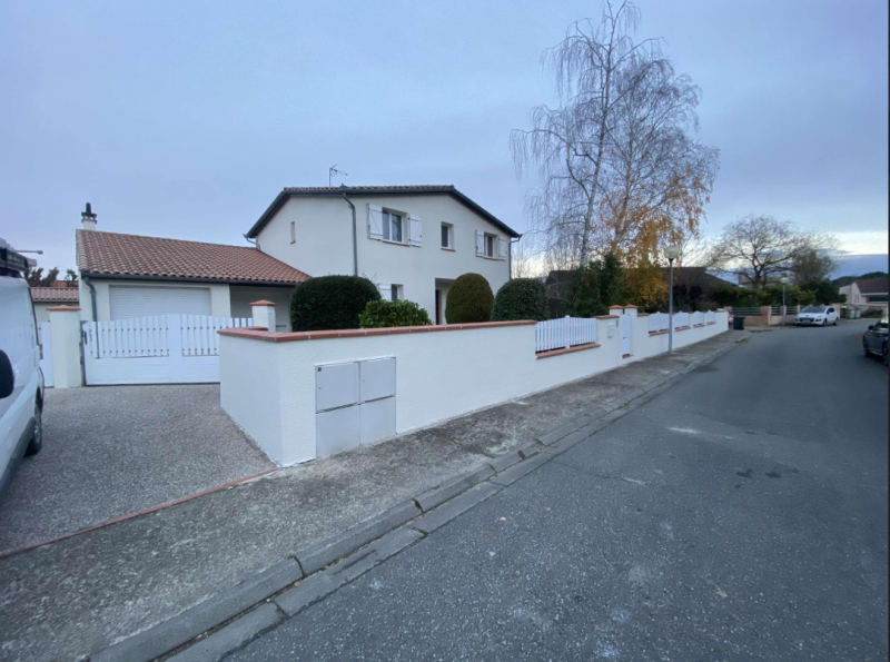 Réalisation d'une rénovation de façade de maison à Castelsarrasin