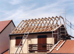 AMENAGEMENT DES COMBLES AVEC REHAUSSEMENT DE TOITURE à Tergnier