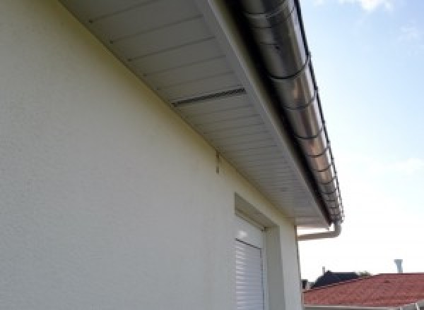 Pose et remplacement de cache moineaux à Saint-Pierre à Saint-Pierre