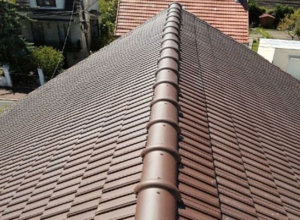 Remplacement complet de la toiture à Claret à Claret