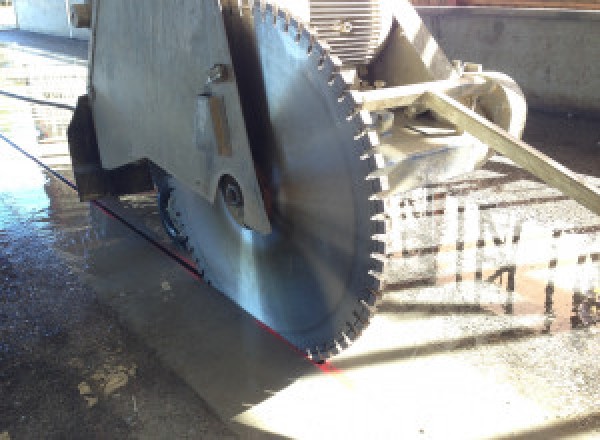 Sciage béton à Claret