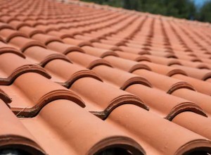 Travaux de couverture en tuiles mécaniques à Longuesse
